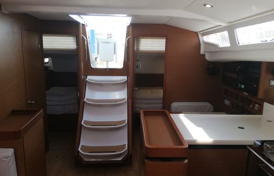 Jeanneau Sun Odyssey 440 Petra