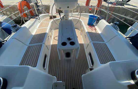 Jeanneau Sun Odyssey 37 Naias
