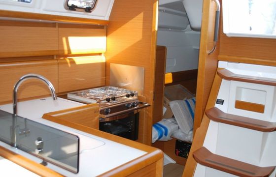 Jeanneau Sun Odyssey 379 Argo