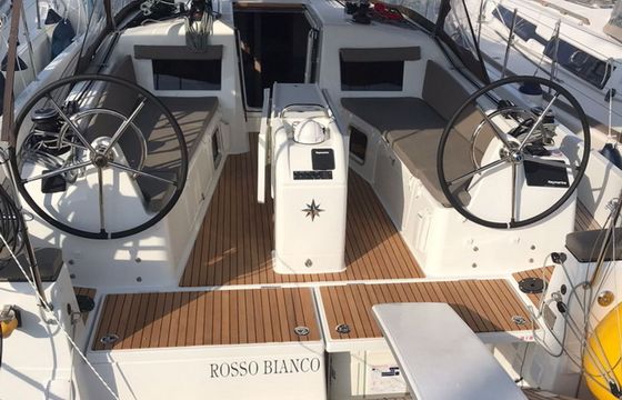 Jeanneau Sun Odyssey 410 Rosso Bianco
