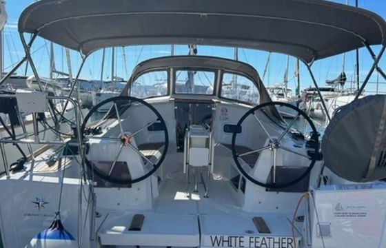 Jeanneau Sun Odyssey 349 White Feather