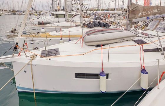 Jeanneau Sun Odyssey 440 Thousand Sunny