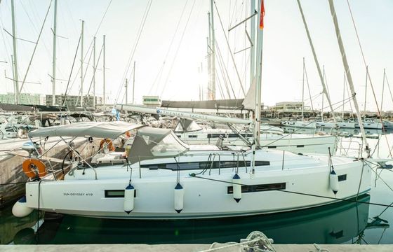 Jeanneau Sun Odyssey 410 Tento