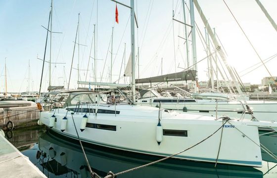 Jeanneau Sun Odyssey 410 Tento