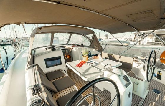 Jeanneau Sun Odyssey 410 Tento