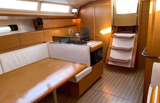 Jeanneau Sun Odyssey 439 Triada