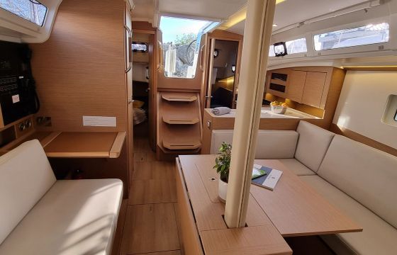 Jeanneau Sun Odyssey 380 Sunny