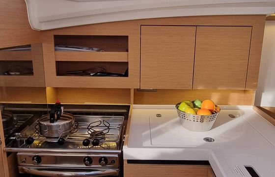 Jeanneau Sun Odyssey 380 Sunny