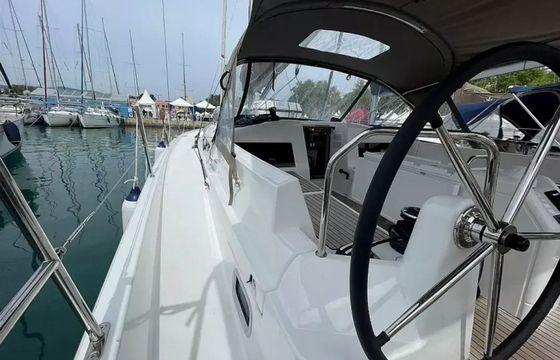 Jeanneau Sun Odyssey 440 Amaretto