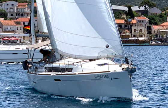 Jeanneau Sun Odyssey 389 Amadeus