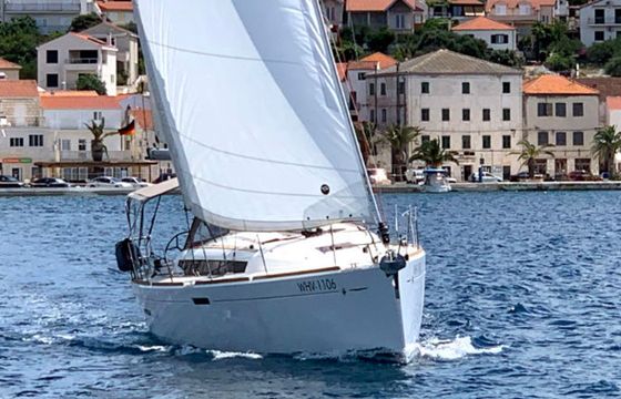 Jeanneau Sun Odyssey 389 Amadeus