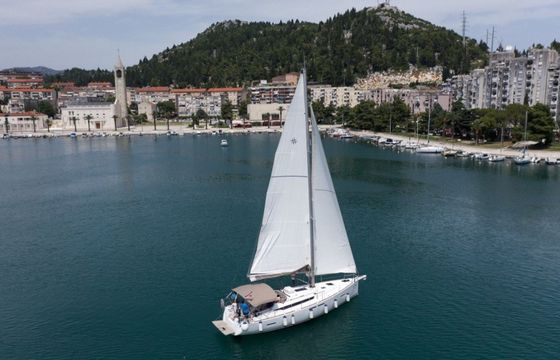 Jeanneau Sun Odyssey 419 Luka Ploce