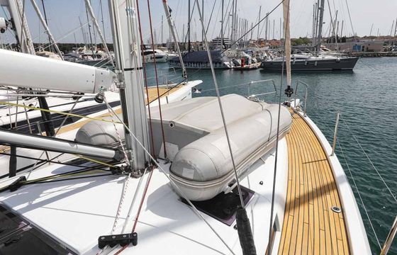 Jeanneau Sun Odyssey 440 Follow Your Dream