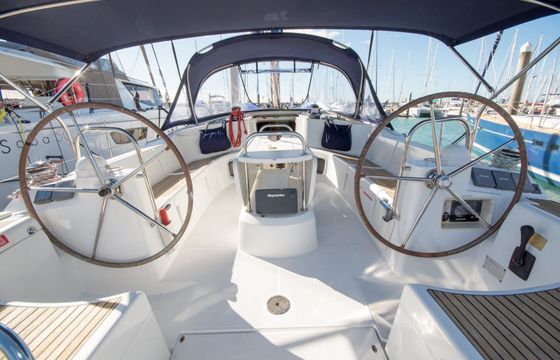 Jeanneau Sun Odyssey 44i Miss Devereux