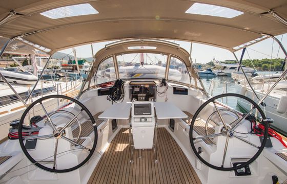 Jeanneau Sun Odyssey 449 Top Smile