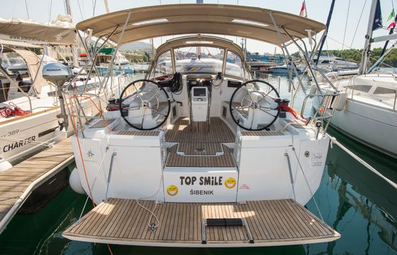 Jeanneau Sun Odyssey 449 Top Smile