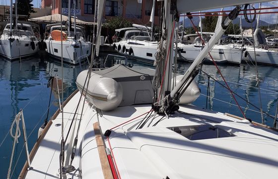 Jeanneau Sun Odyssey 389 Peacok
