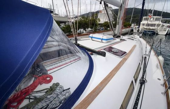 Jeanneau Sun Odyssey 44i Loki