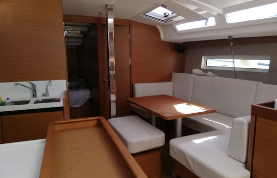 Jeanneau Sun Odyssey 440 Proud Mary