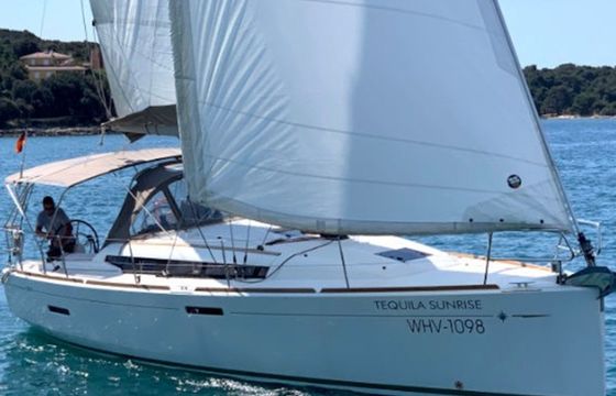 Jeanneau Sun Odyssey 389 Tequila Sunrise