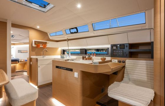 Jeanneau Sun Odyssey 455 Source Adage