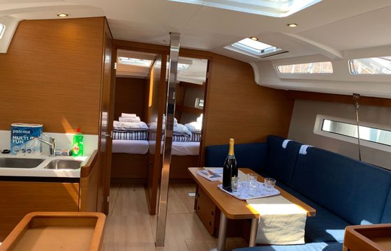 Jeanneau Sun Odyssey 440 Springbank