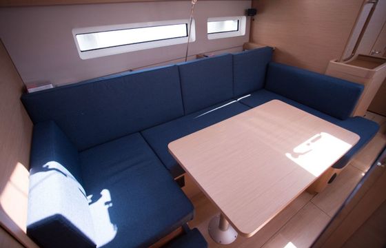 Jeanneau Sun Odyssey 440 Capella