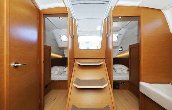 Jeanneau Sun Odyssey 410 Diona