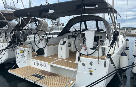 Jeanneau Sun Odyssey 410 Diona