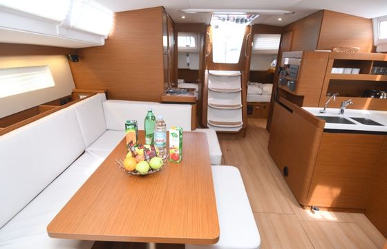 Jeanneau Sun Odyssey 490 Caruso