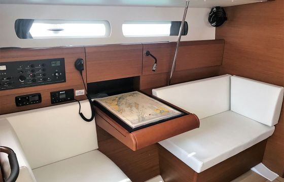 Jeanneau Sun Odyssey 449 Hallyday