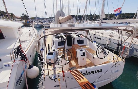 Jeanneau Sun Odyssey 410 Kalumina