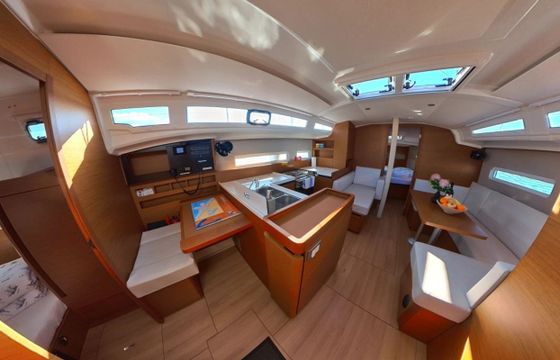 Jeanneau Sun Odyssey 410 Kingfisher