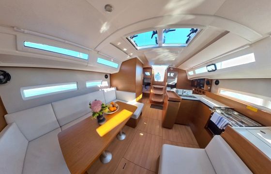 Jeanneau Sun Odyssey 410 Kingfisher