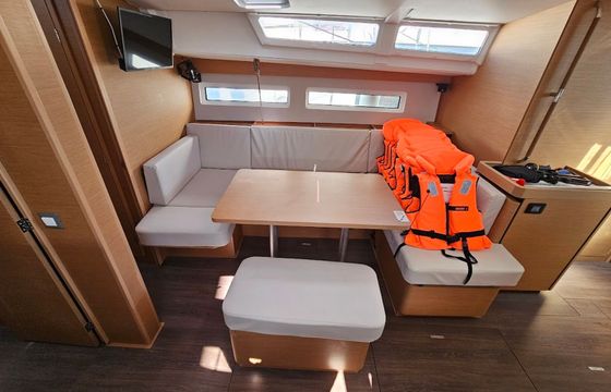 Jeanneau Sun Odyssey 490 Luna
