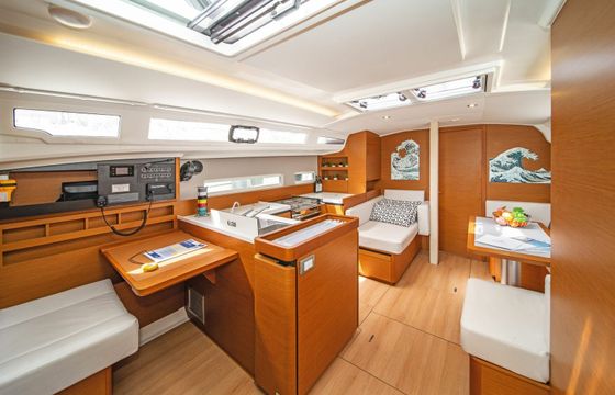 Jeanneau Sun Odyssey 410 Naias