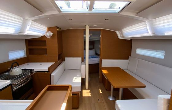 Jeanneau Sun Odyssey 410 Sky Lina
