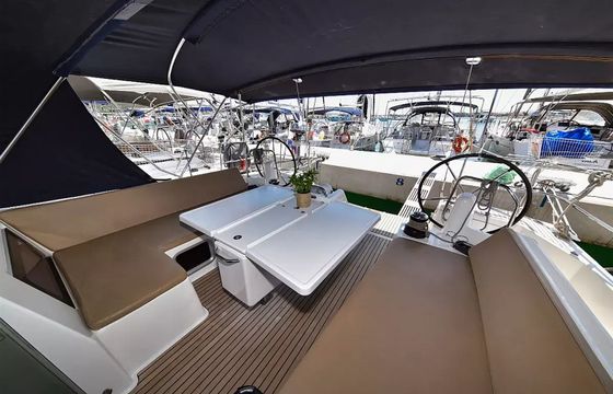 Jeanneau Sun Odyssey 490 Swannabe
