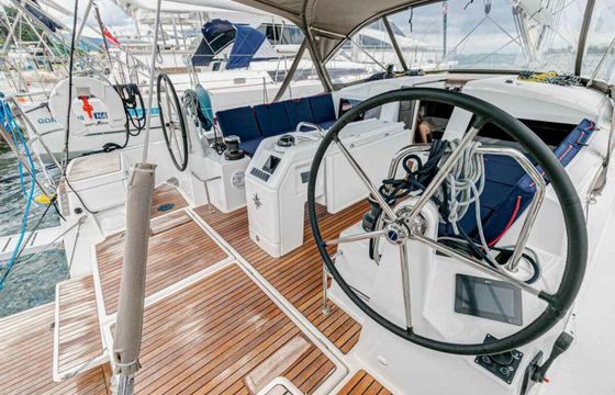 Jeanneau Sun Odyssey 440 Mystic Blue