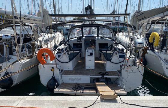 Jeanneau Sun Odyssey 410 Zheng Yi Sao