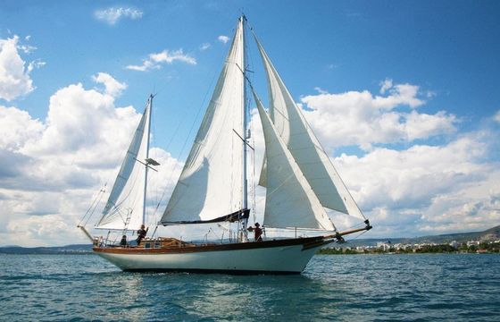 John G Alden Rena Class 0744N Eclipse