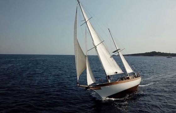 John G Alden Rena Class 0744N Eclipse