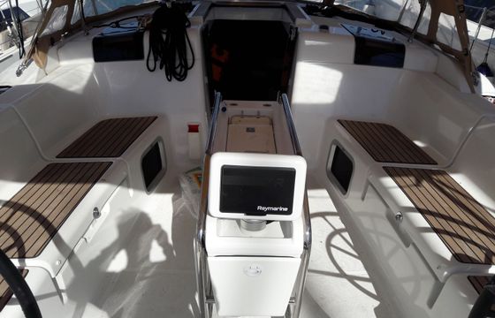 Jeanneau Sun Odyssey 449 Sikinos