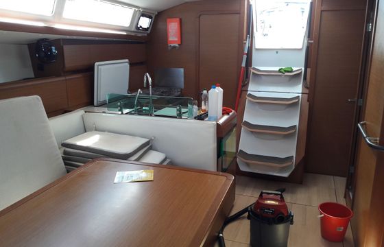 Jeanneau Sun Odyssey 449 Sikinos