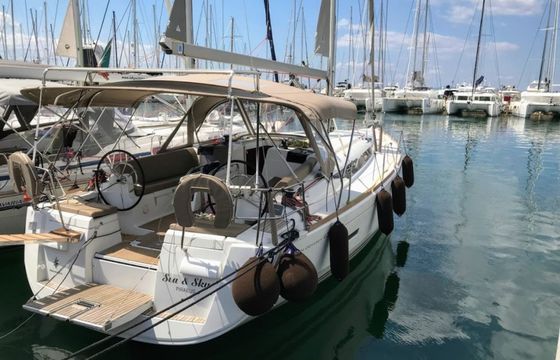 Jeanneau Sun Odyssey 439 Sea & Sky