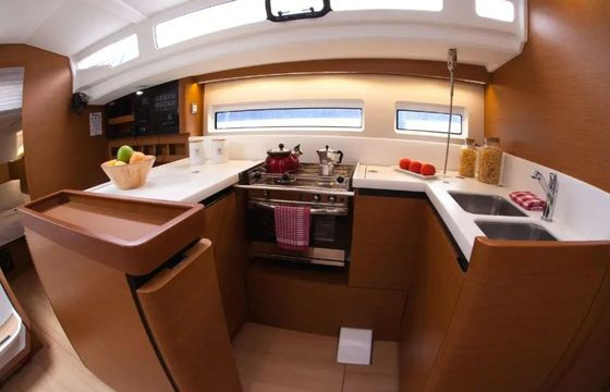 Jeanneau Sun Odyssey 440 Aeolos