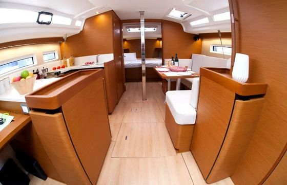 Jeanneau Sun Odyssey 440 Aeolos