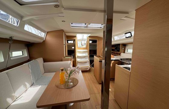 Jeanneau Sun Odyssey 440 Bohemian Rhapsody