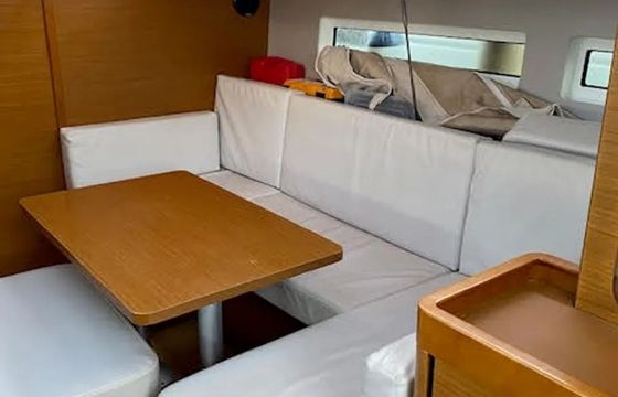 Jeanneau Sun Odyssey 440 Gojiberry