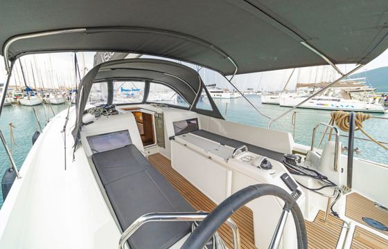 Jeanneau Sun Odyssey 440 Mike Charlie